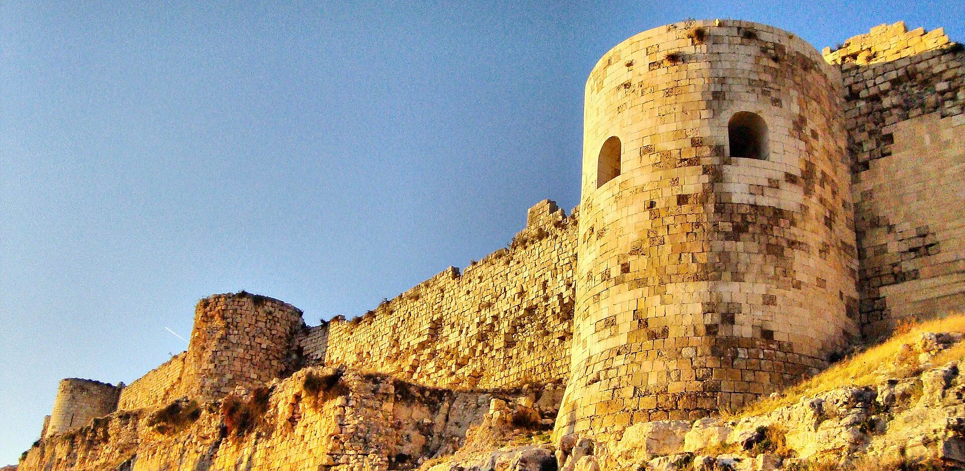 Gerçek Silifke Kalesi ve tarihî surları